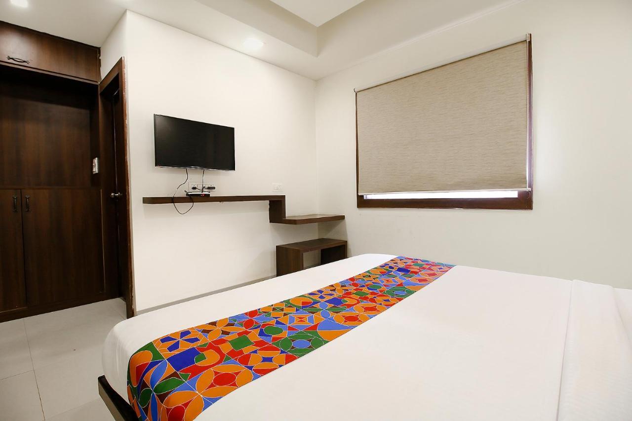 Fabexpress Comfort Stay I Samarda Kaliāsot エクステリア 写真