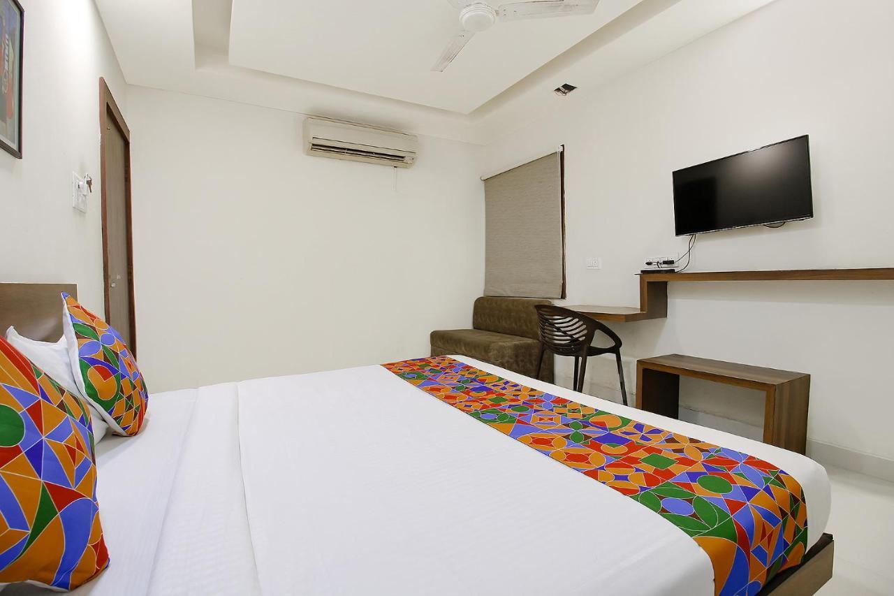 Fabexpress Comfort Stay I Samarda Kaliāsot エクステリア 写真